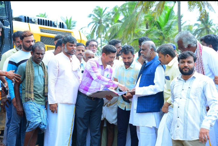 ಹೊಳಲ್ಕೆರೆ ಕೆರೆಗಳಿಗೆ ನೀರು ತುಂಬಿಸುವ ಯೋಜನೆಗೆ ಅಡ್ಡಿಯಾಗಿದ್ದ ಸಮಸ್ಯೆಗೆ ತೆರೆ ಎಳೆದ ಮಾಜಿ ಸಚಿವ ಹೆಚ್.ಆಂಜನೇಯ