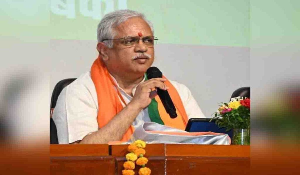 ನಮ್ಮಲ್ಲೇ ಓಂಕಾರಕ್ಕೆ ವಿರೋಧ ಇರೋದು ದುರದೃಷ್ಟ ಸಂತೋಷ್