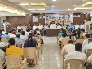 mla-virendra-puppy-chitradurga-teachers-association