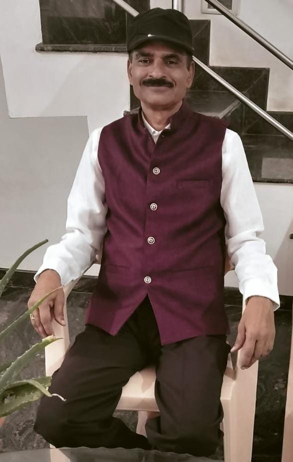 ಬಡ್ತಿ ಸಿಕ್ಕ ಮರುದಿನವೇ ನಿವೃತ್ತಿ..! ಚಿತ್ರದುರ್ಗದ ಅಧಿಕಾರಿಯ ಅಪರೂಪದ ಸೇವಾ ಪಯಣ yk-mallappa-chitradurga-promotion-retirement